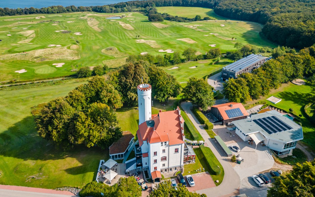 Luchtfoto van het kasteel Ranzow, © Schloss Ranzow / FotoArt Mirko Boy