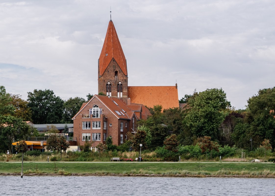 St. John's Church in Rerik, as seen from the water. // © MV-T St. John's Church in Rerik, as seen from the water. // © MV-T