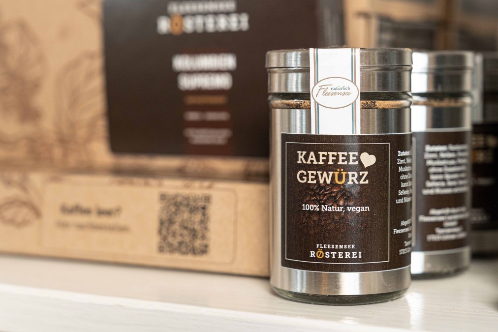 20221115_rosterei_schranke_produkte-18-klein, © Fleesensee Rösterei