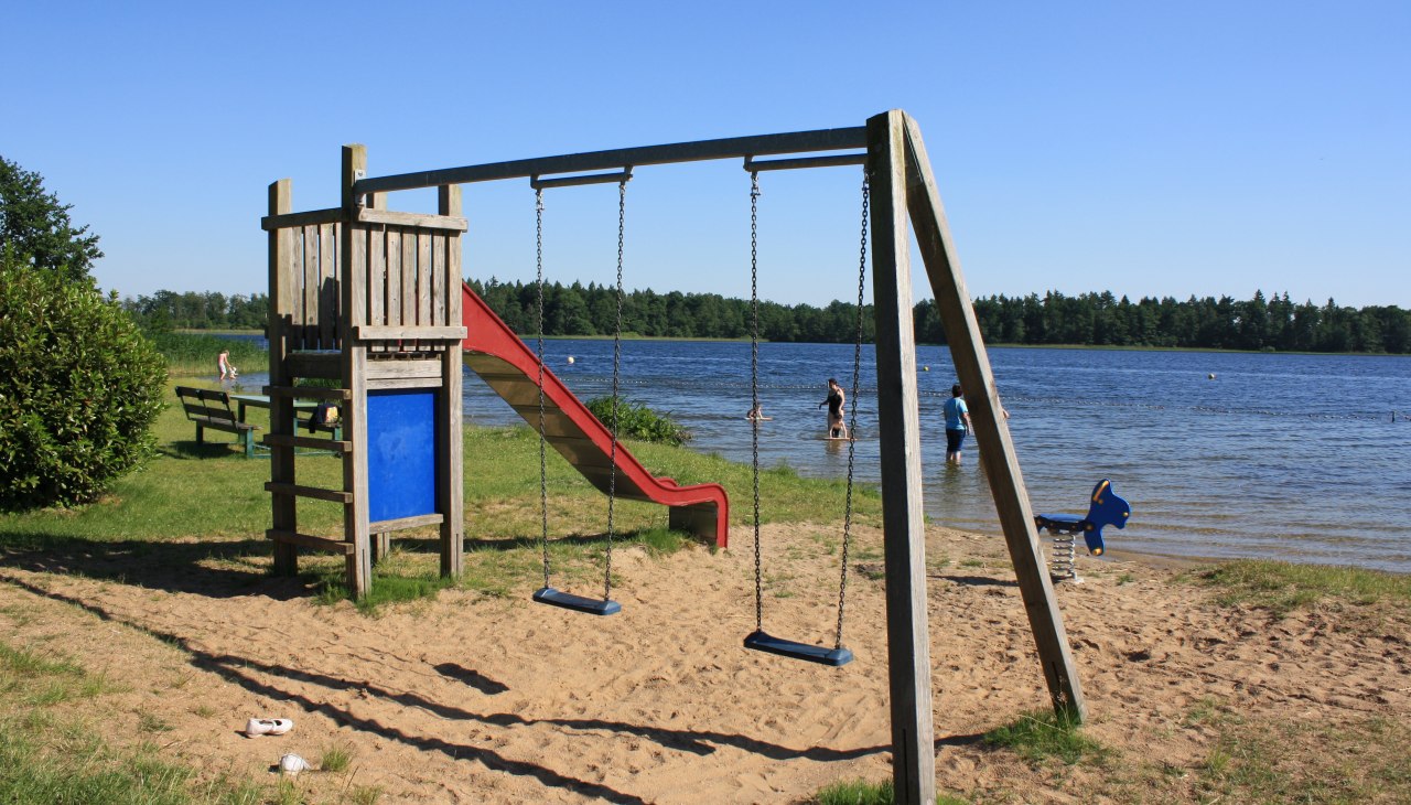 Zwemzone op camping Krakower See, © Touristinformation Krakow am See