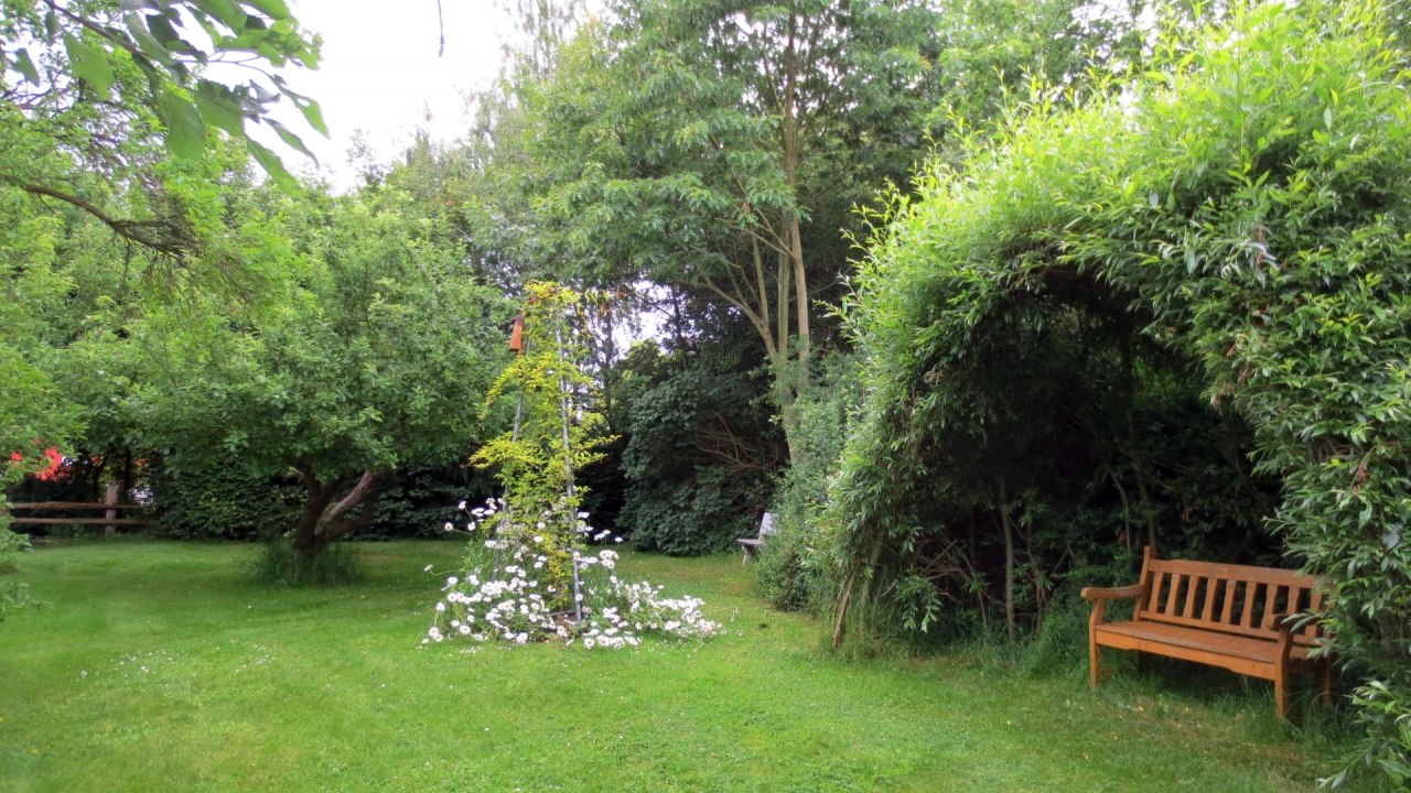 In de tuin, &copy; Monika Behnke