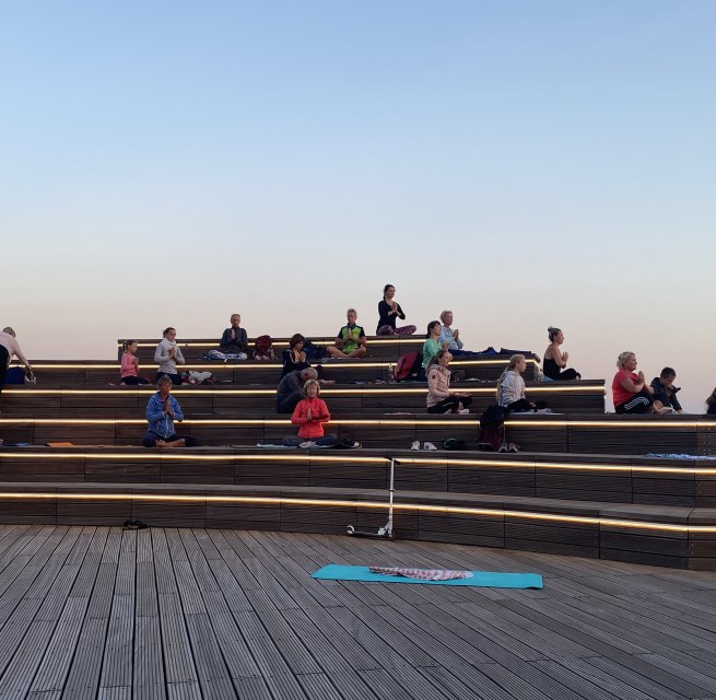 &copy; Sonnenaufgangs-Yoga