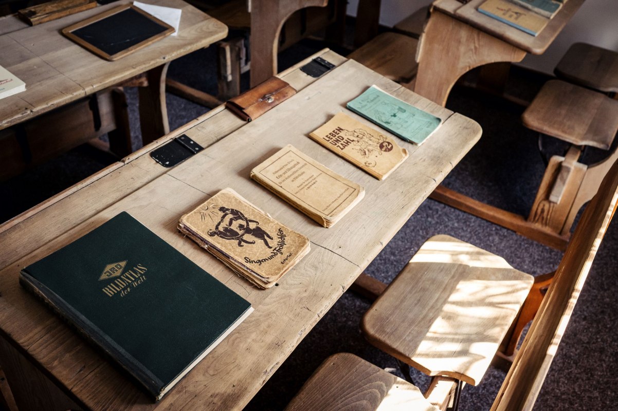 Zabytkowe ławki szkolne, &copy; Kultur- und Sportring e.V.