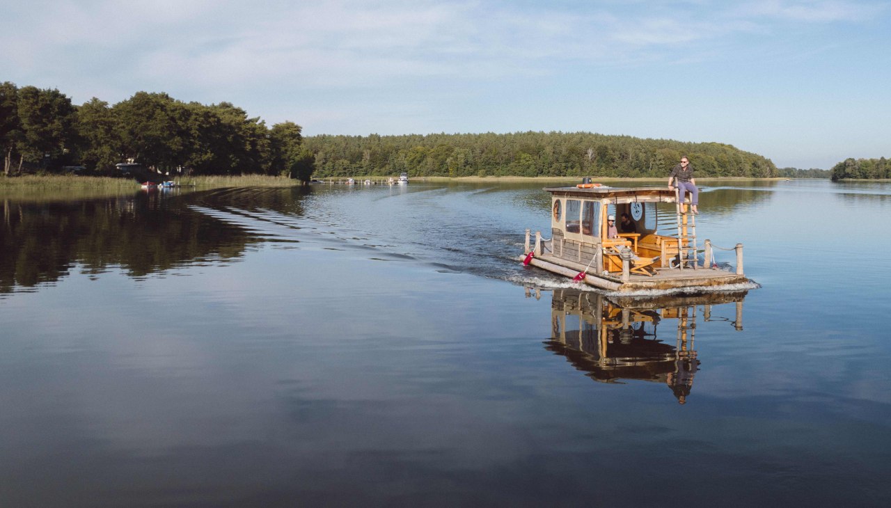 Check in at the Ahoy Camp, rent a raft and explore the lakes., © Foto: Oliver Raatz