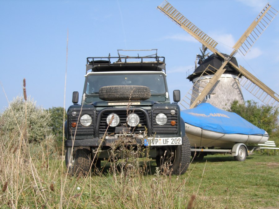 Landrover at the mill, © Gunnar Fiedler