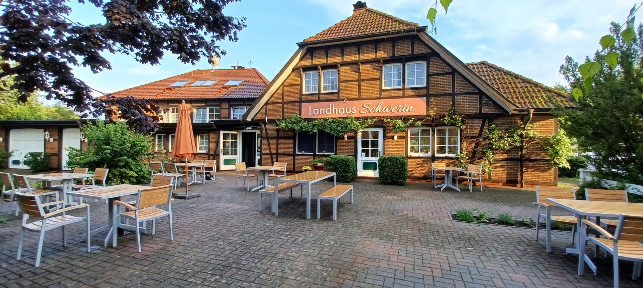 Exterior view // &copy; Landhaus Schwerin