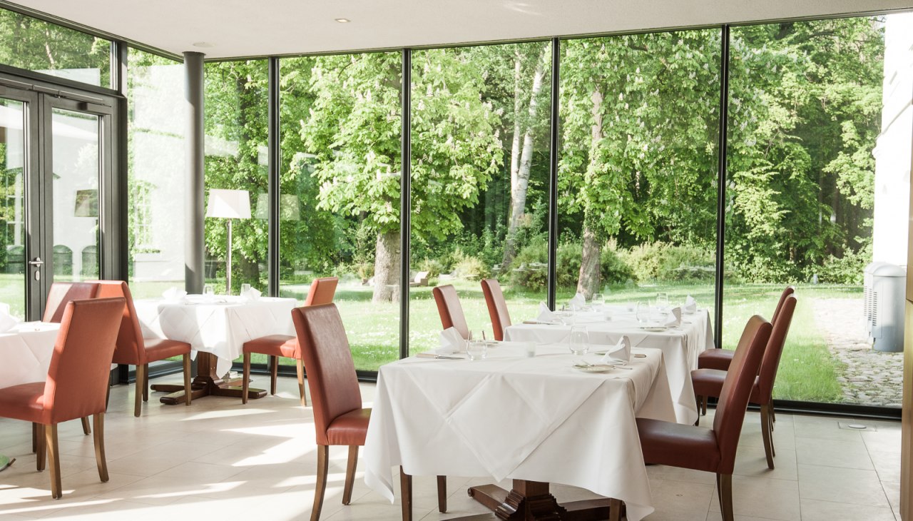 Winter garden in the castle restaurant "1745, © Schlossgut Gross Schwansee