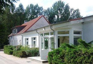Hier is onze zaal om te eten, feesten, vergaderen en chillen, © JBS Am Kutzow- See