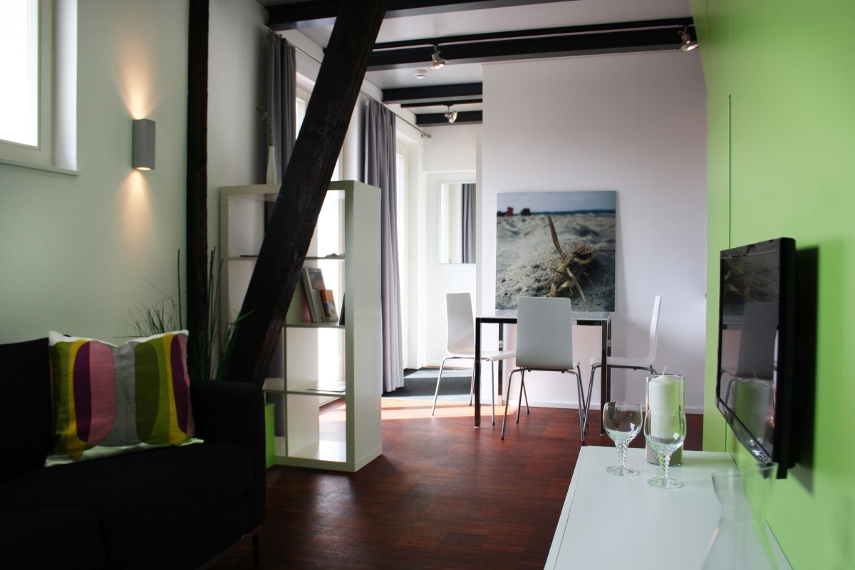 Apartament 2-osobowy "Die Vertr&auml;umte "Mieszkanie w galerii | 40 m&sup2; | salon z kuchnią | 1 sypialnia | prysznic | taras // &copy; Haus D&uuml;ne31