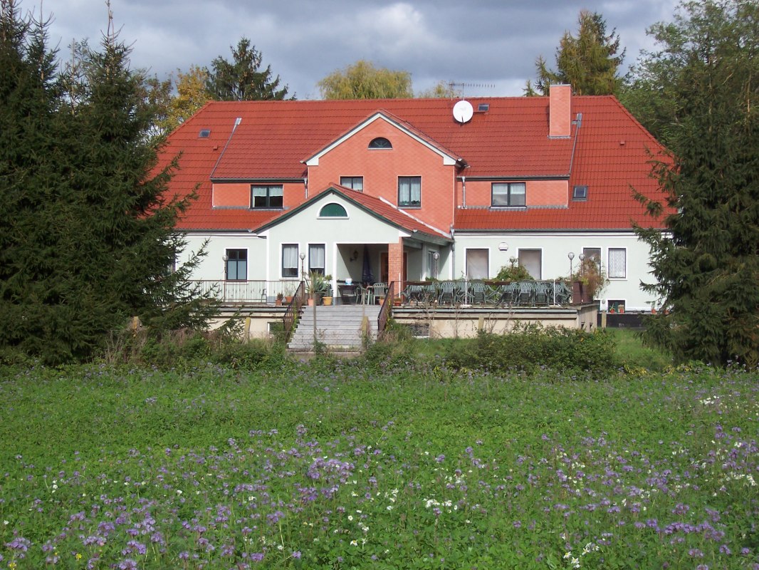 Friedrichshof Manor House - Sun Terrace // &copy; Herrenhaus Friedrichshof