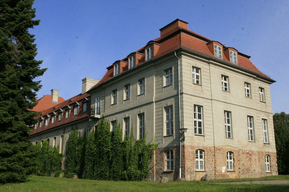 Widok zamku z tyłu // &copy; Sabrina Wittkopf-Schade