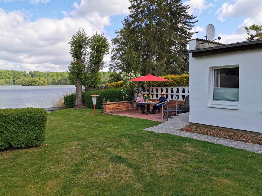 De kleine bungalow biedt plaats aan 2 personen, © D. Rgener