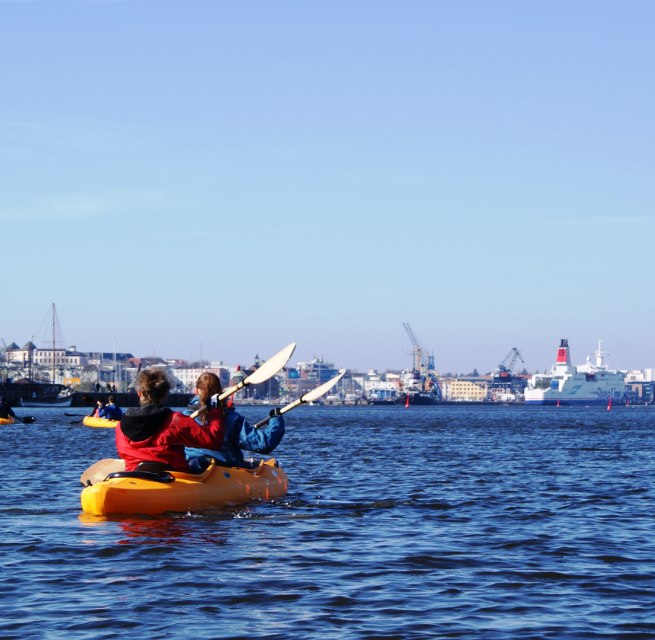 On to the city harbor, © Ronald Kley On to the city harbor, © Ronald Kley