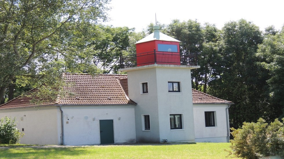 Zijaanzicht van de vuurtoren Gollwitz, © Kurverwaltung Insel Poel
