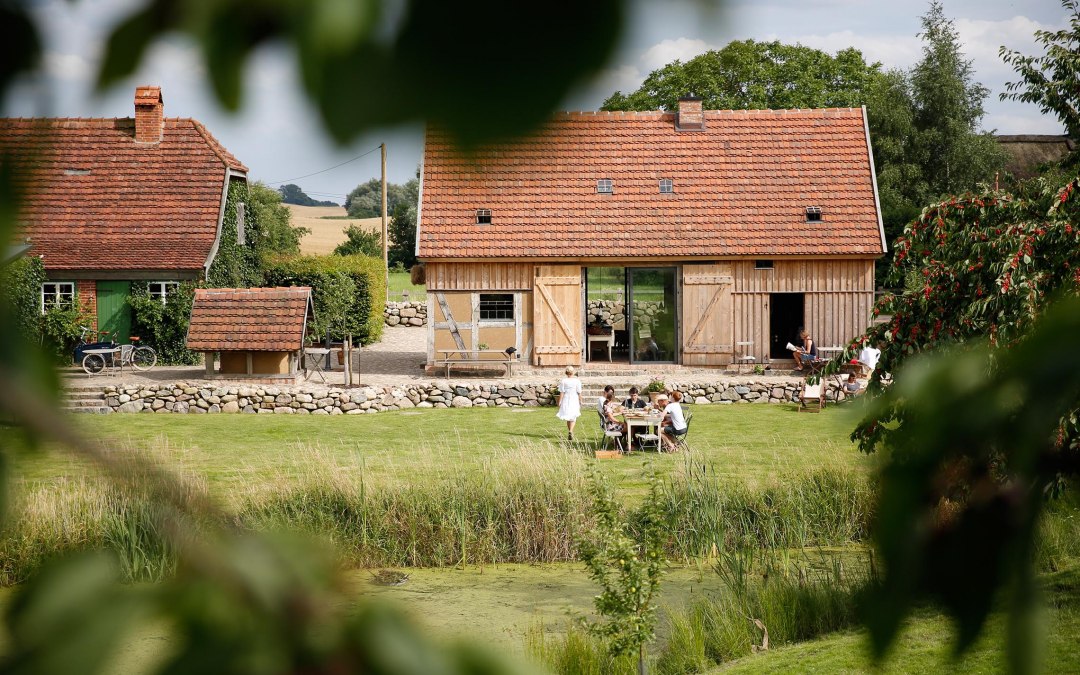 Zicht op de schuur vanuit de schapenweide, © Hauke Dressler