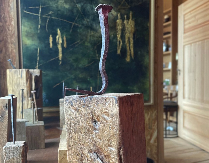 Sztuka w dworku w Goldenbow: stare materiały budowlane jako obiekty sztuki z historią, © Herrenhaus Goldenbow
