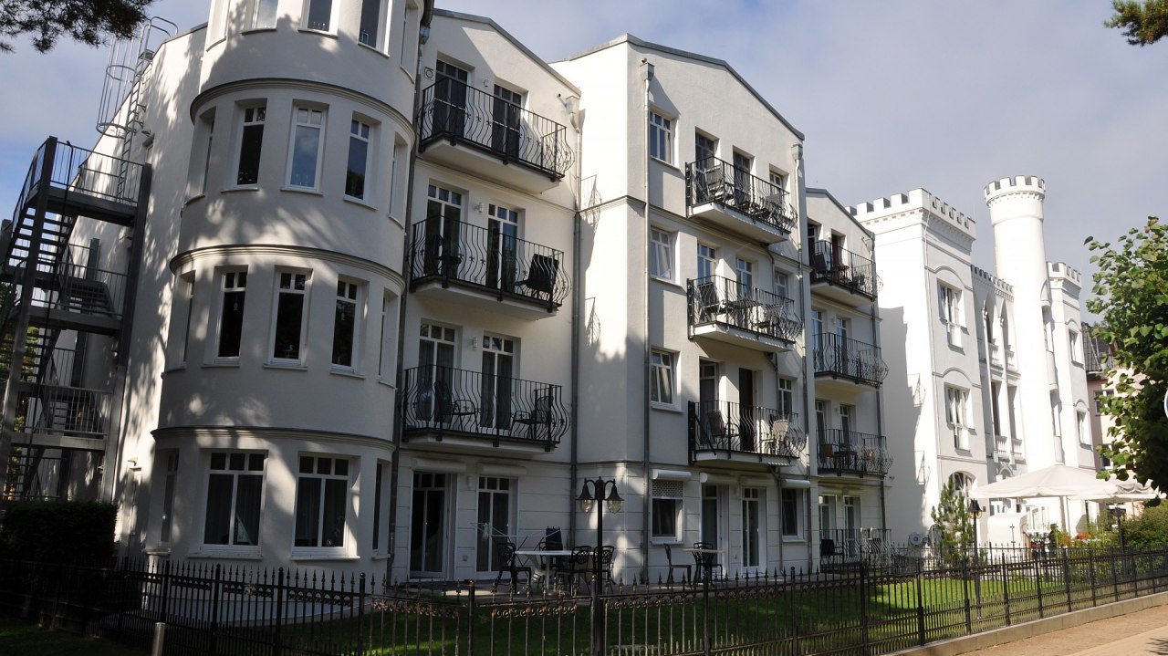 Promenade side Hotel Kastell // © MV-T Promenade side Hotel Kastell // © MV-T