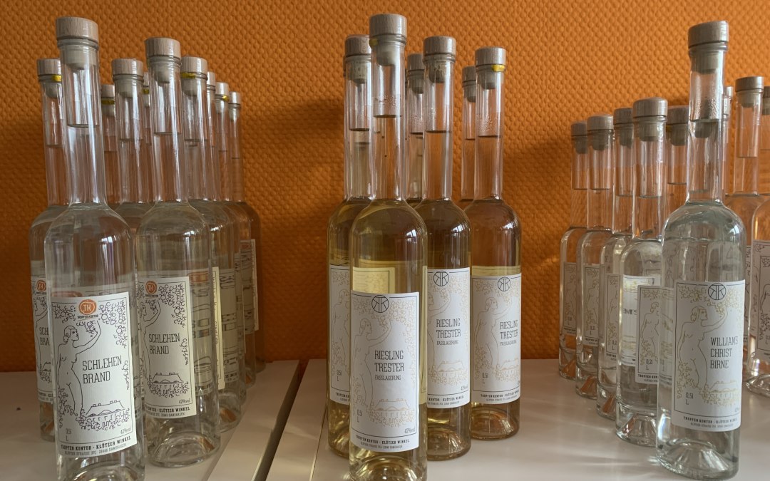 Distillates, liqueurs, ciders and direct juices made according to traditional gentle methods, © Tropfen Kontor