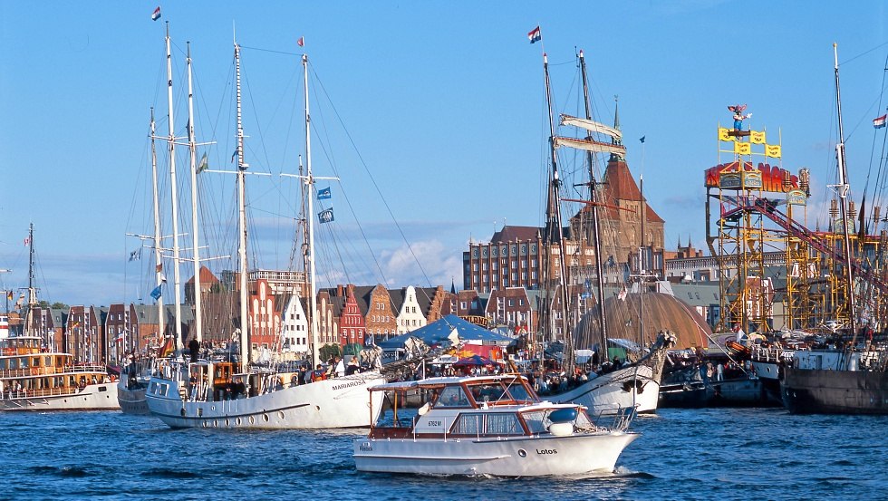 De stadshaven voor de Hanse Sail // © TZRW/René Legrand De stadshaven voor de Hanse Sail // © TZRW/René Legrand
