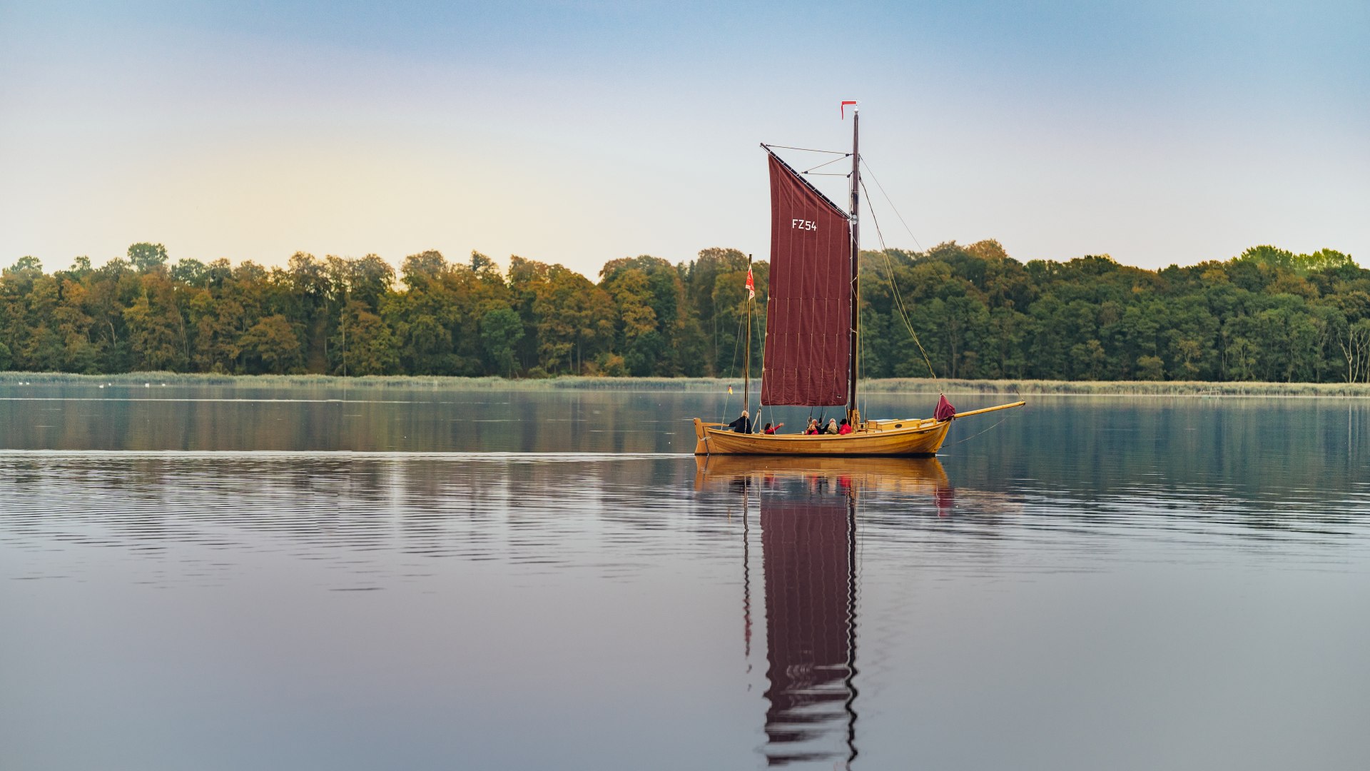 de zonsondergang tegemoet op de Zeesboot., © TMV/Tiemann