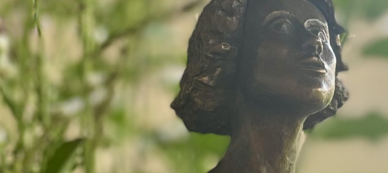 Bronze, 40cm // &copy; Arite Karen Wagner