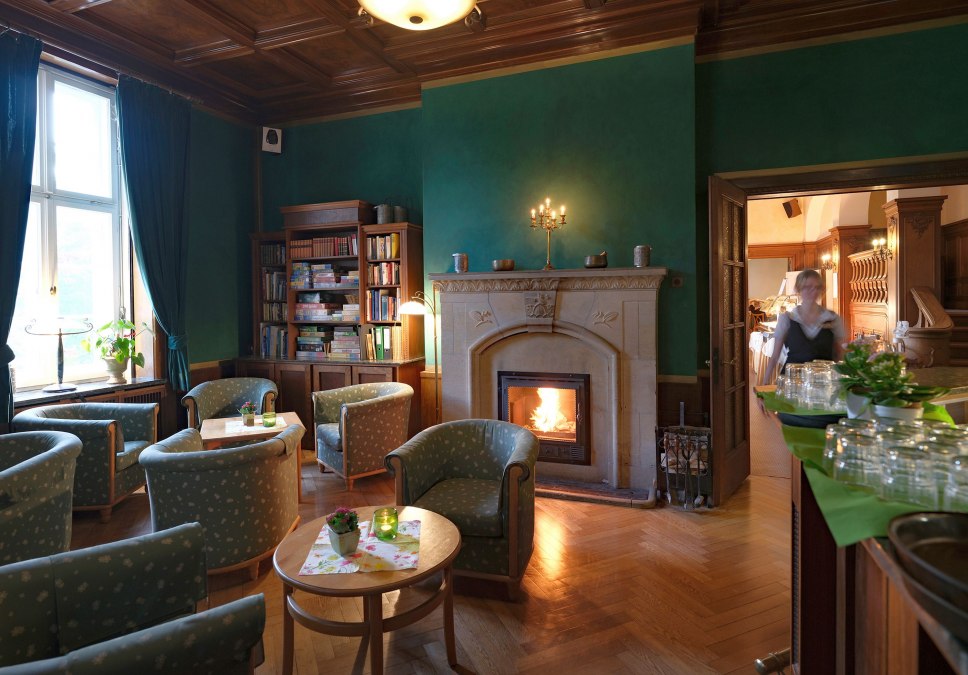 Pasek przewijania pokoju kominkowego Web mkr, © Hotel Gutshaus Stellshagen