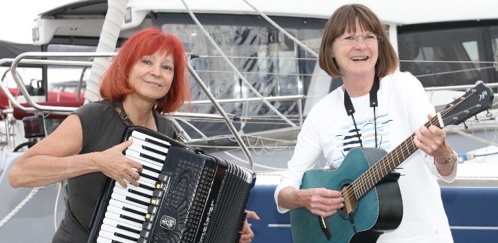 © fru un fru © fru un fru