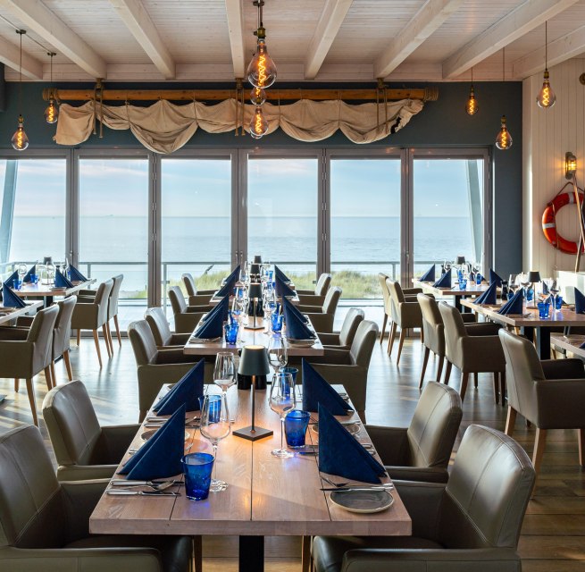 Sunday is the time to enjoy! Our dune brunch awaits you from 10:00 to 14:00 - a mix of culinary variety, a relaxed atmosphere and probably the most beautiful view over the Baltic Sea., © Alexander Rudolph / StrandResort Markgrafenheide
