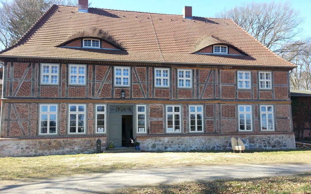 Buitenaanzicht van Below manor house, © Gutshaus Below