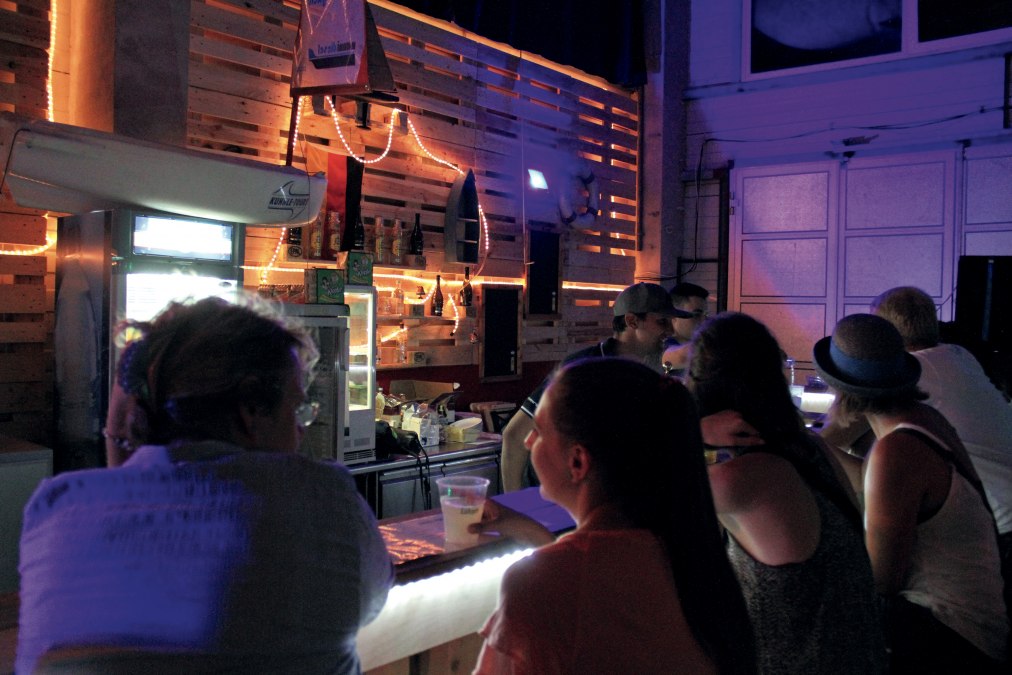 CI-ph00012-eventhalle-bar, © KUHNLE-TOURS