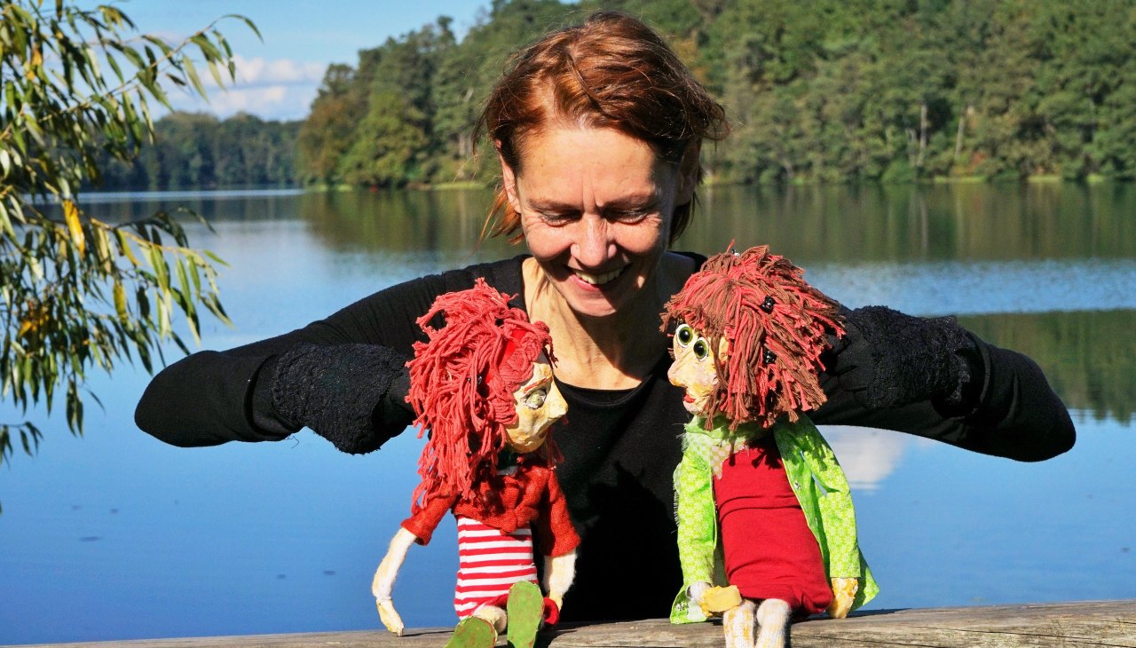 2_Puppentheater_Fingerleicht_Online_copyrgiht_jannik.bpg, © Jannik bpg 2_Puppentheater_Fingerleicht_Online_copyrgiht_jannik.bpg, © Jannik bpg