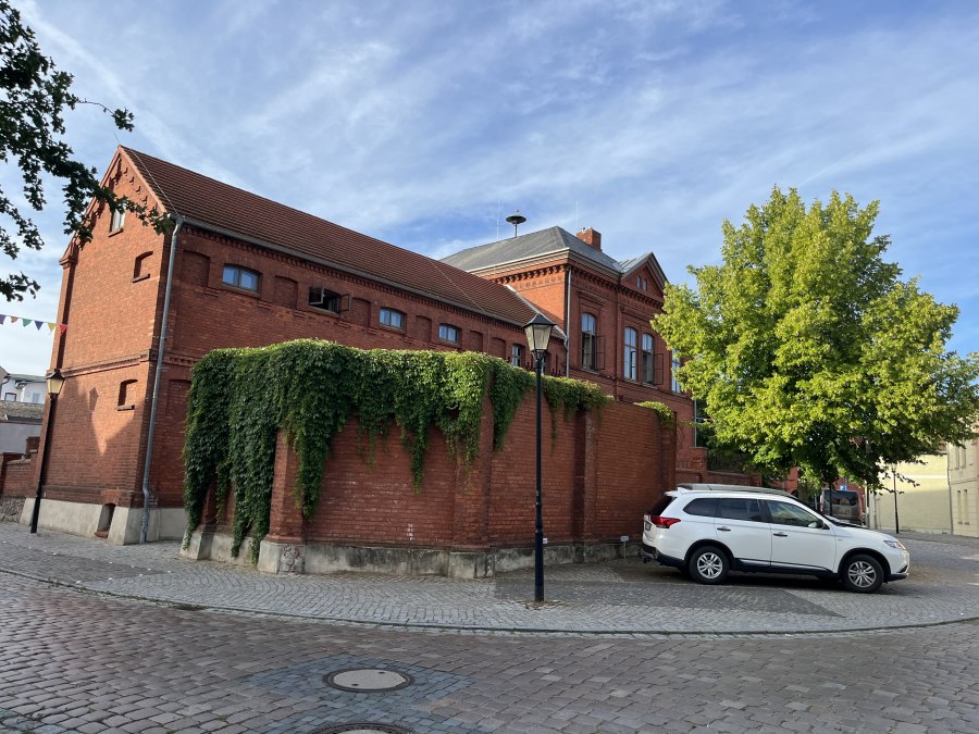 Lokale rechtbank met voormalige gevangenis, © Kultur- und Sportring e.V. Lokale rechtbank met voormalige gevangenis, © Kultur- und Sportring e.V.