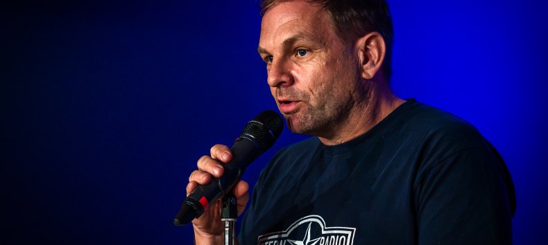 De legendarische pubquiz, gepresenteerd door Dominik Bartels, verovert het kuuroord aan de Oostzee, Graal-M&uuml;ritz., &copy; Andr&eacute; Pristaff / Tourismus- und Kur GmbH Graal-M&uuml;ritz