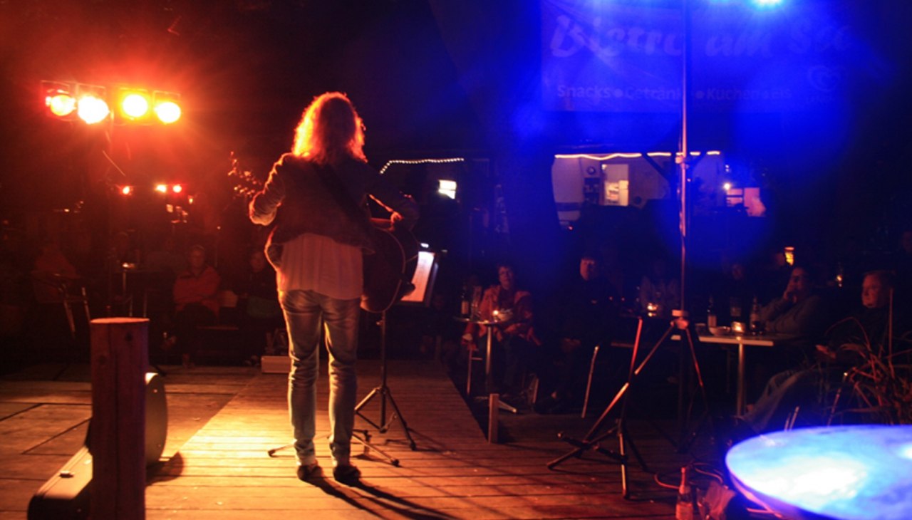 Loopbrug in brand, &copy; ruhepuls & friends