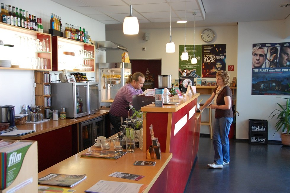 Zicht op de receptie met balie., © Gabriele Skorupski