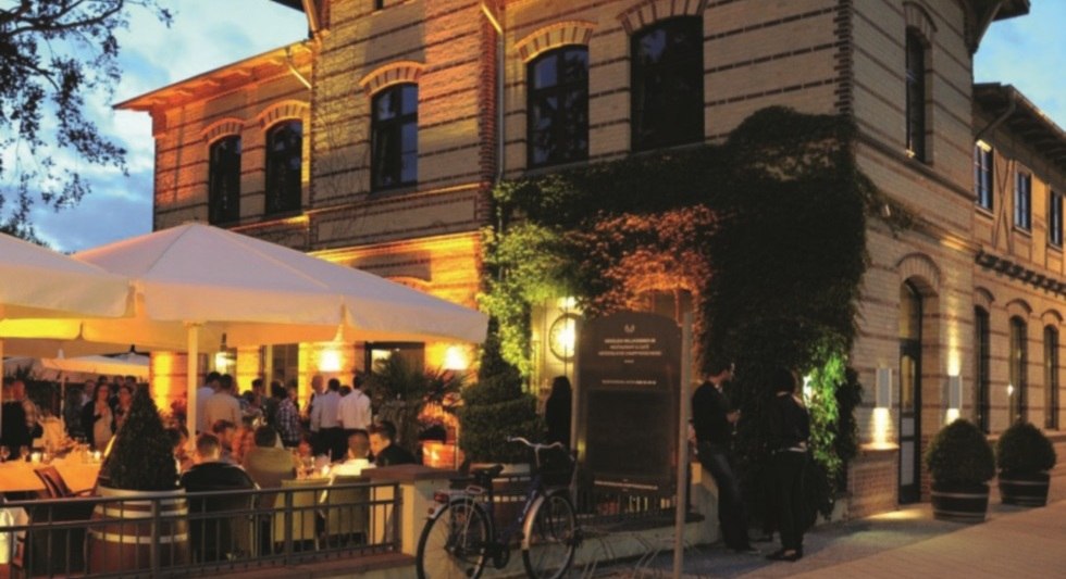 Restauracja i kawiarnia Herzogliche Dampfwäscherei Schwerin, © Restaurant & Café Herzogliche Dampfwäscherei Restauracja i kawiarnia Herzogliche Dampfwäscherei Schwerin, © Restaurant & Café Herzogliche Dampfwäscherei