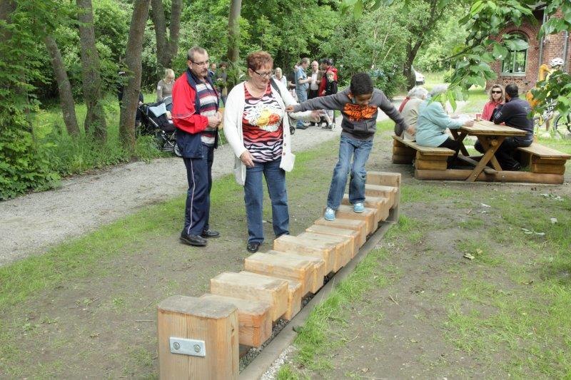 Verschillende stations in de buitenruimtes maken sportieve activiteiten in de natuur mogelijk // &copy; K.Pauling