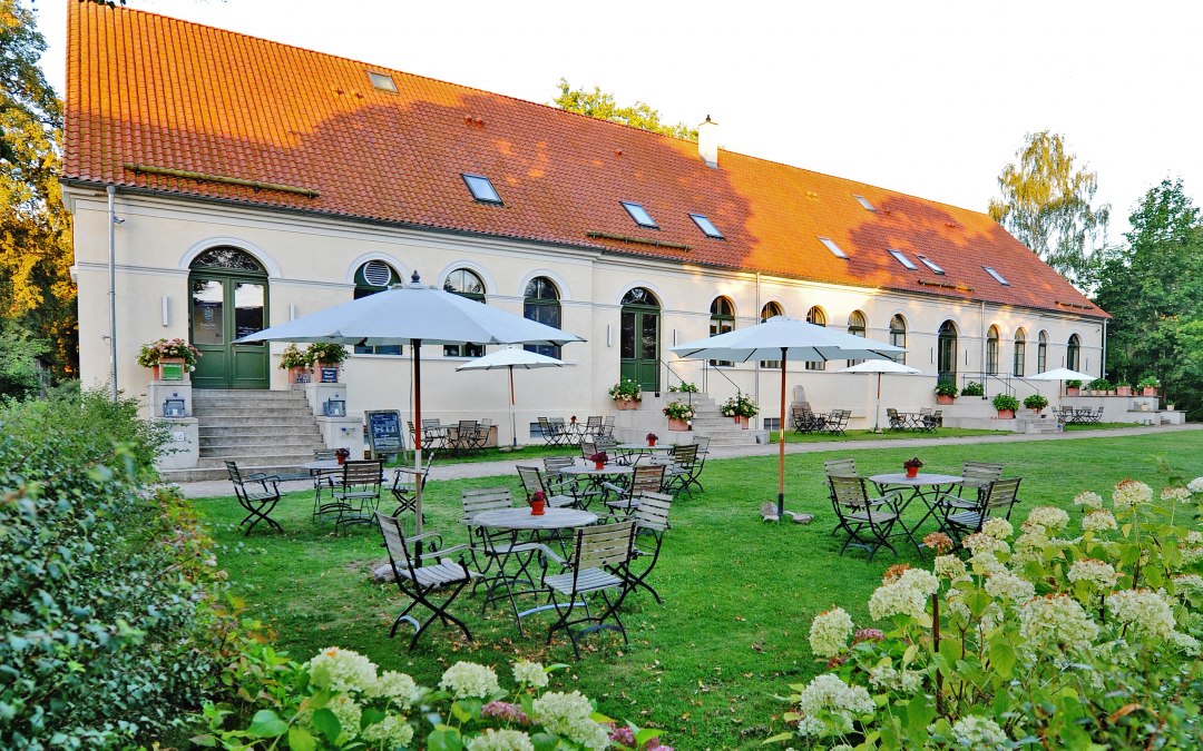 Het Kavaliershaus nodigt u uit om te vertoeven, © Kavaliershaus am Finckener See / Cyrus Saedi
