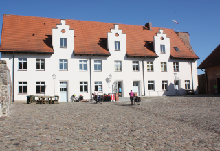 Centrum informacji o rowerach elektrycznych i informacja turystyczna Wesenberg // © Mecklenburgische Kleinseenplatte Touristik GmbH Centrum informacji o rowerach elektrycznych i informacja turystyczna Wesenberg // © Mecklenburgische Kleinseenplatte Touristik GmbH