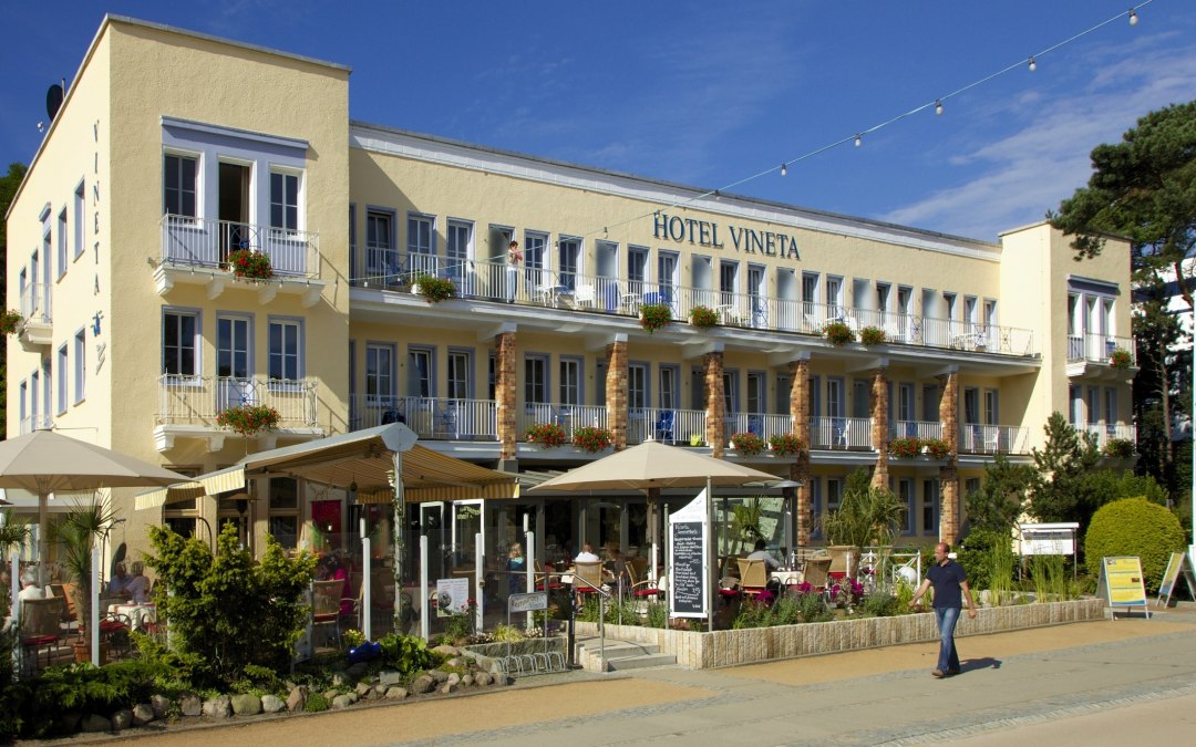 Direct aan de strandboulevard - moedermaatschappij van Vineta Hotels., © Vineta Hotels