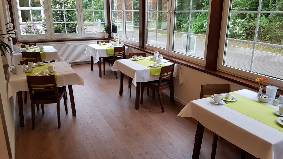 Gezellige ontbijtruimte in Pension Haus Waldesblick // © Pension Harder Haus Waldesblick Gezellige ontbijtruimte in Pension Haus Waldesblick // © Pension Harder Haus Waldesblick