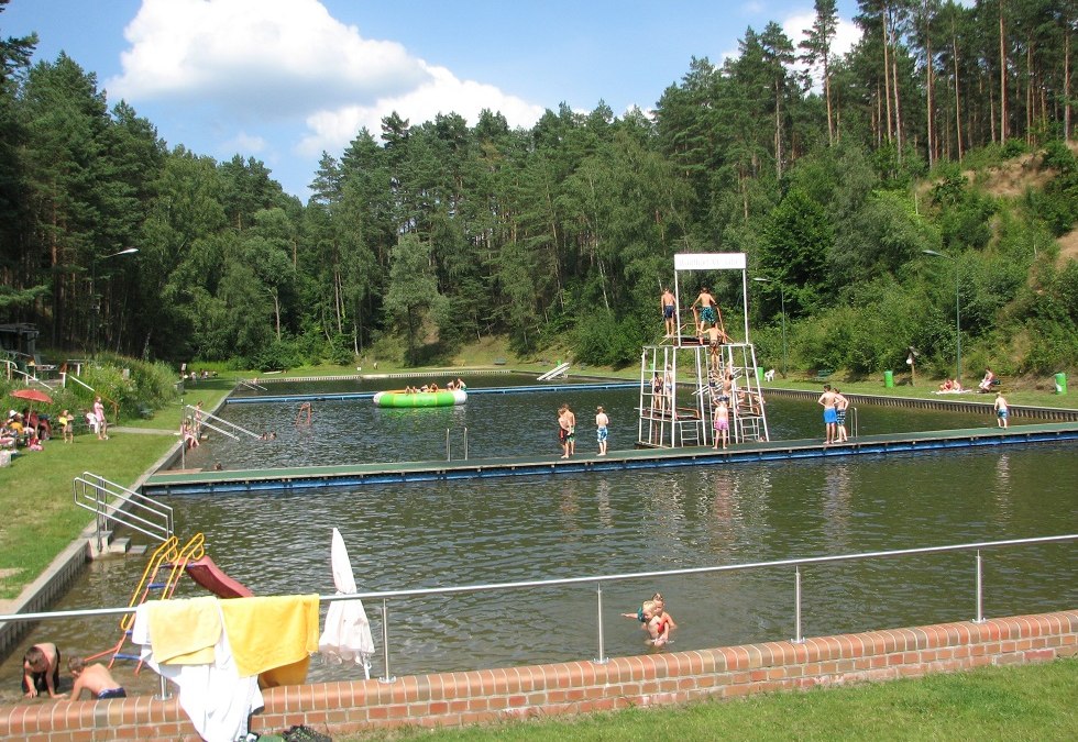 Basen leśny Alt Jabel znajduje się przy drodze między Alt Jabel i Tewswoos., © Zebef e.V.