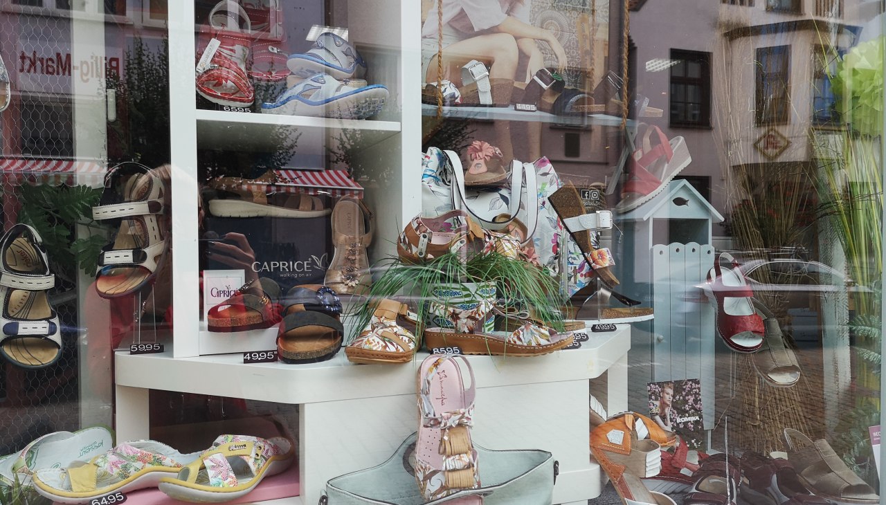 shoe store, © Paszehr