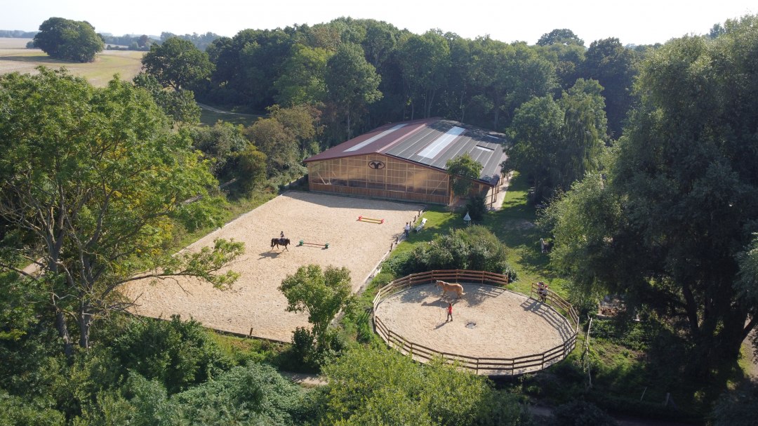 Bird's eye view of the Kajahn riding facility, © Maximilian Kajahn