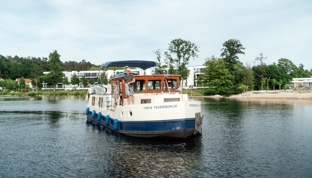 Zacumuj swoją ł&oacute;dź mieszkalną w marinie Marem&uuml;ritz