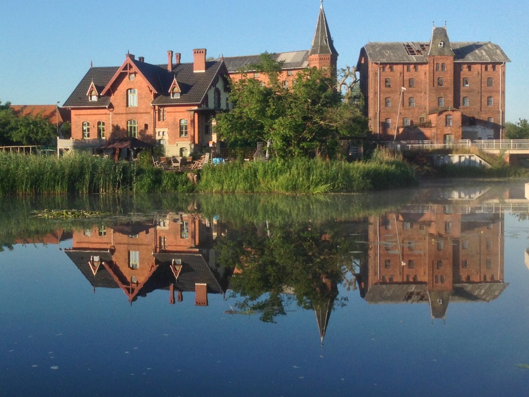 Młyn, &copy; Neil Kilindo