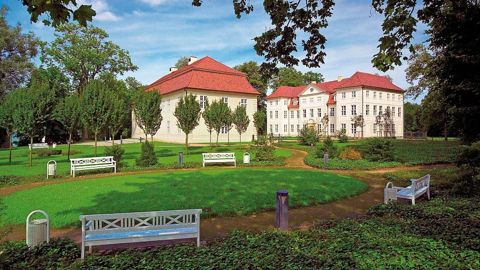 Mirower Schlossinsel wraz z zespołem budynków był jedną z drugorzędnych rezydencji książąt Meklemburgii-Strelitz, © TMV/Legrand