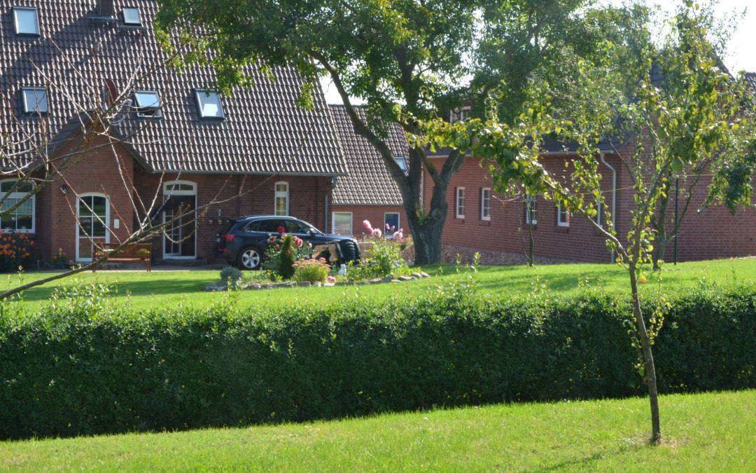 Tuinzicht met beide huizen, © Falkenberg