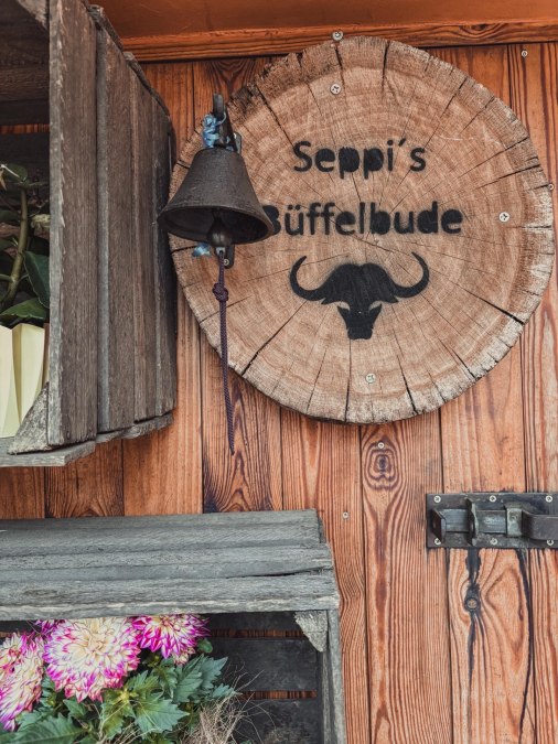 Buffalo shack, © Büffel-&Schafhof Züsedom