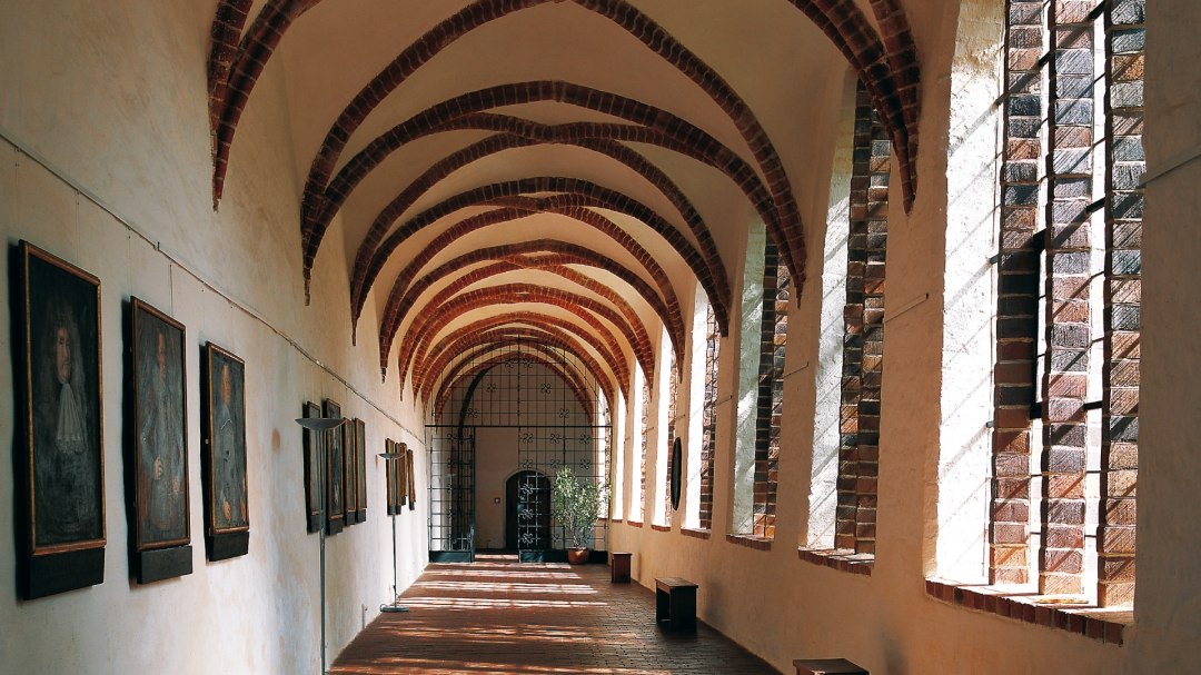 Kreuzgang im St.-Johanniskloster in Stralsund Cloister in the _St.-Johanniskloster_ in Stralsund, © TZ HST